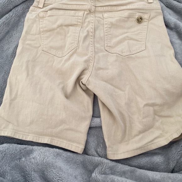 Michael Kors shorts - Picture 2 of 5
